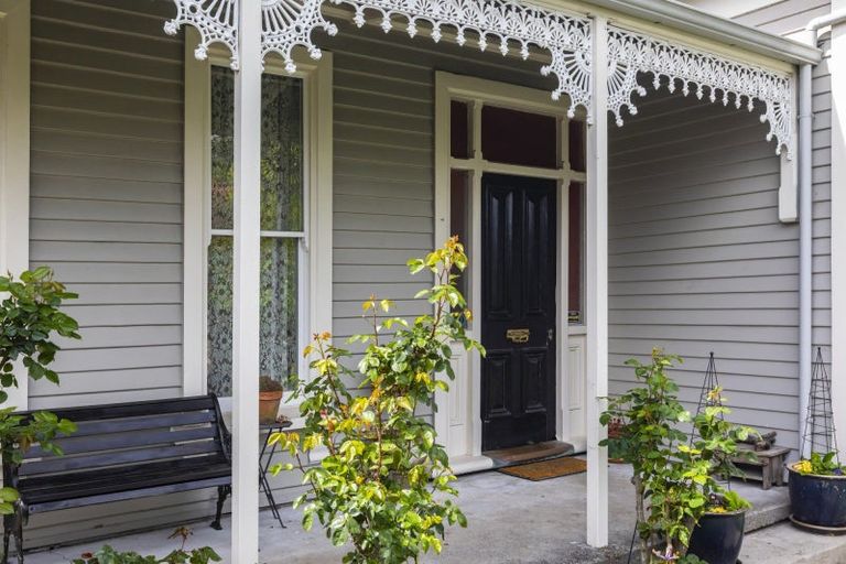 Photo of property in 86 Colombo Street, Beckenham, Christchurch, 8023