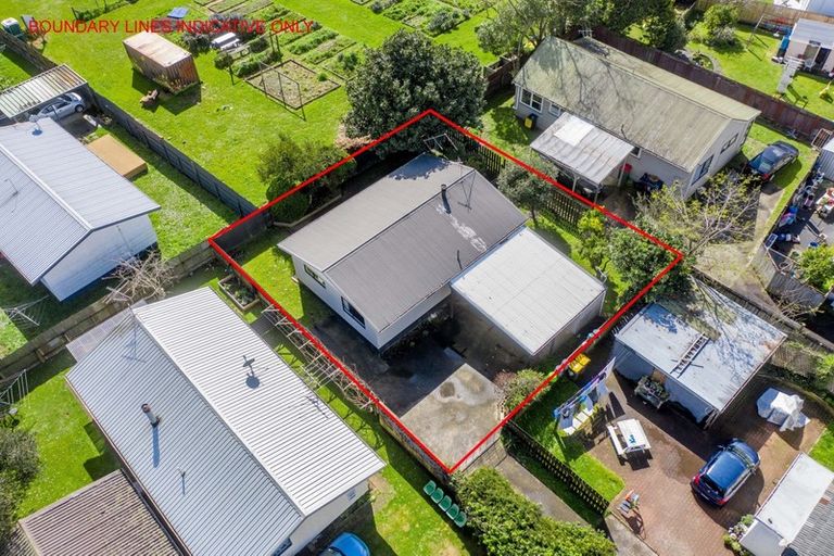 Photo of property in 45a Sutton Crescent, Papakura, 2110