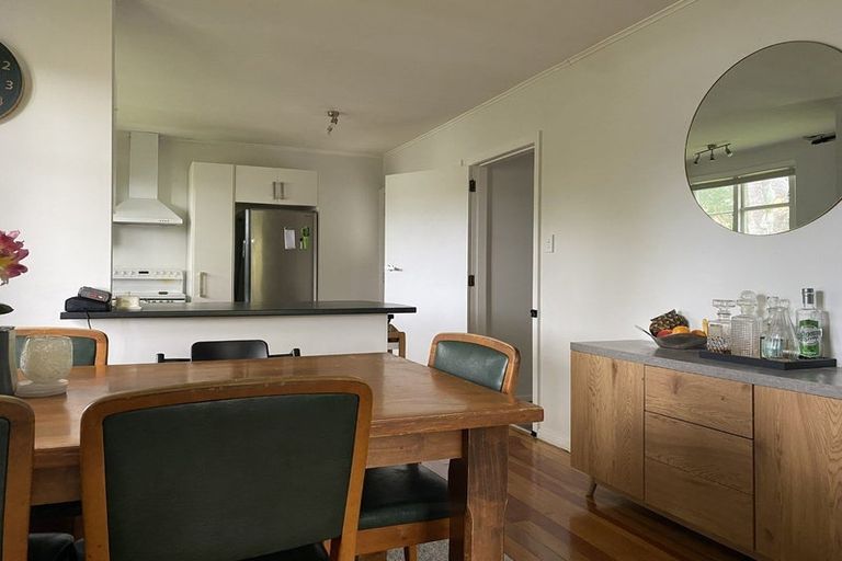 Photo of property in 68 The Drive, Tawa, Wellington, 5028