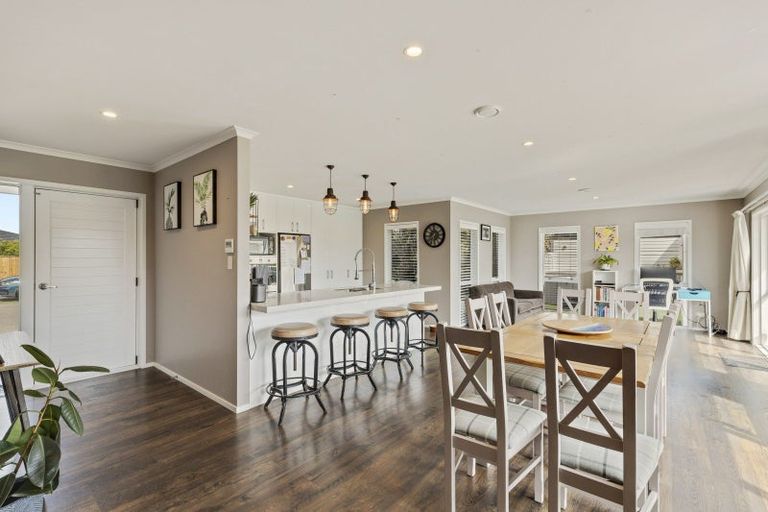 Photo of property in 5 Keene Drive, Bell Block, New Plymouth, 4312