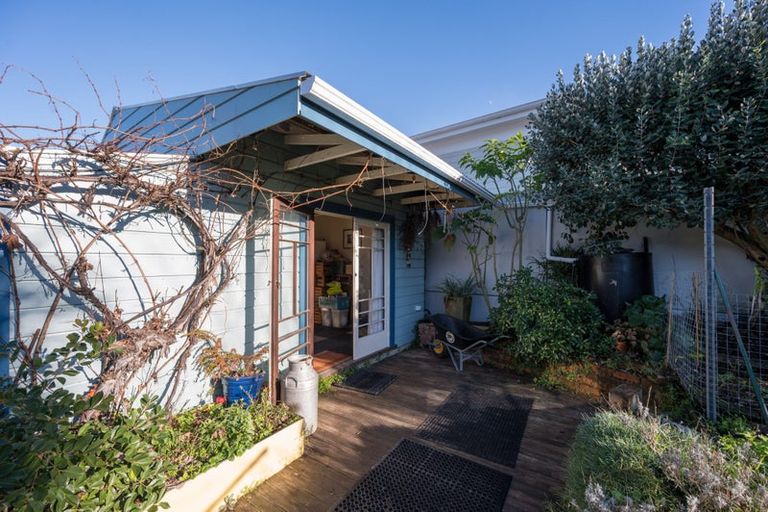 Photo of property in 92 Kawai Street, Nelson South, Nelson, 7010