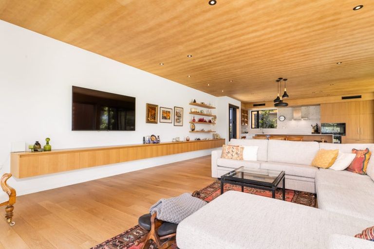 Photo of property in 35 Poynder Avenue, Merivale, Christchurch, 8014