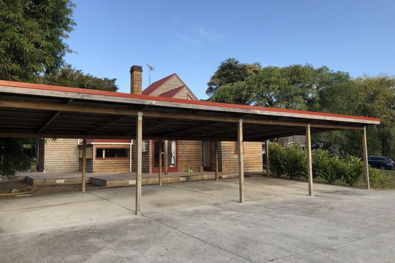 Photo of property in 5 Inchinnam Road, Flat Bush, Auckland, 2016