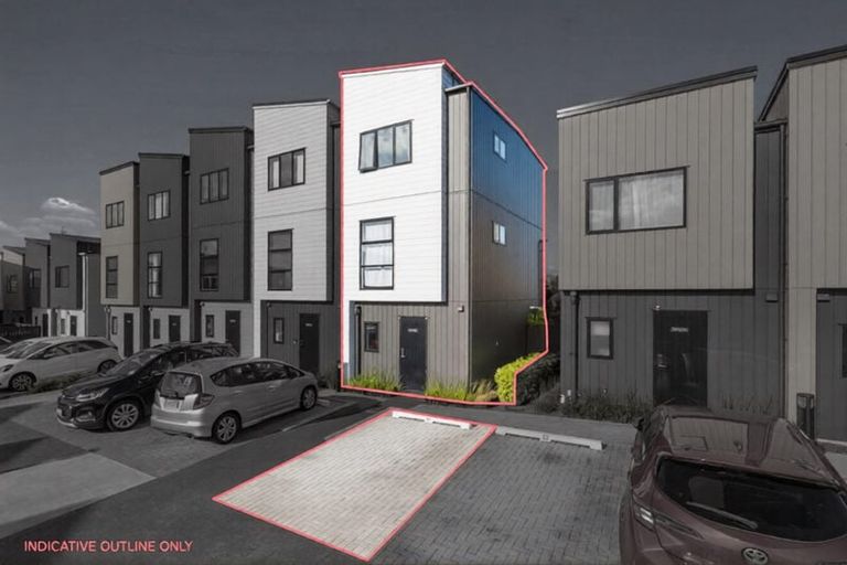 Photo of property in 31 Huntington Drive, Huntington Park, Auckland, 2013