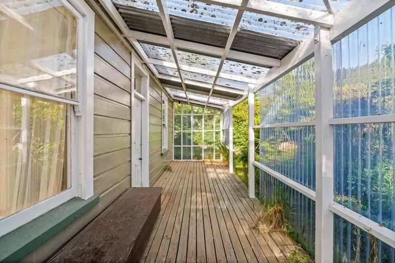 Photo of property in 18 Matai Street, Ravensbourne, Dunedin, 9022