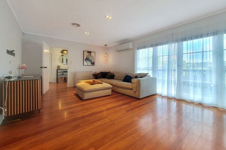 Photo of property in 102 Park Hill Road, Birkenhead, Auckland, 0626