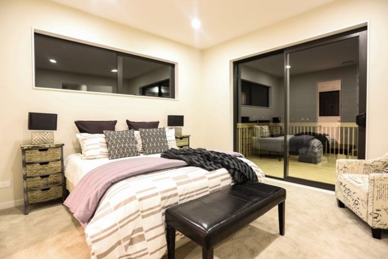 Photo of property in 32 Bine Crescent, Orewa, 0931