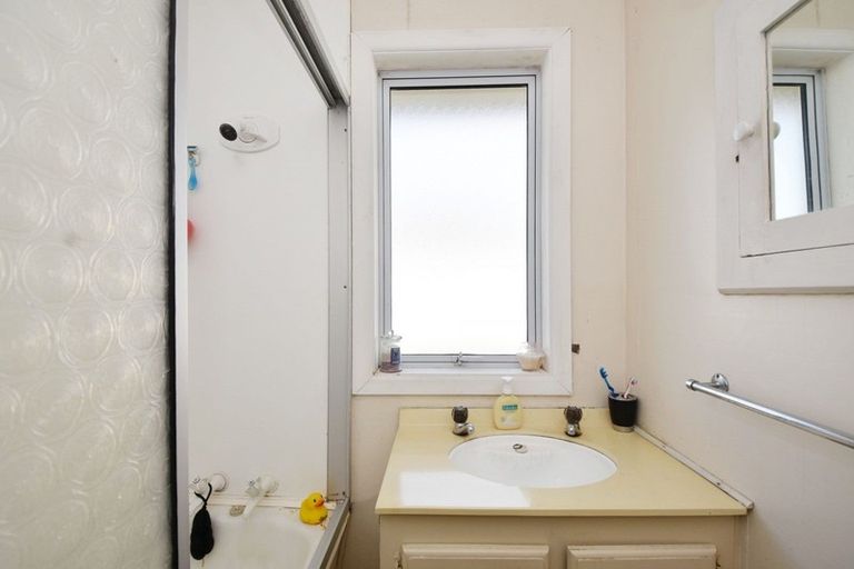 Photo of property in 18 Adamson Crescent, Glengarry, Invercargill, 9810