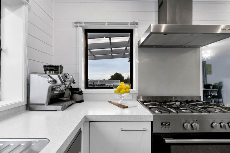 Photo of property in 142 Parklands Avenue, Bell Block, New Plymouth, 4312