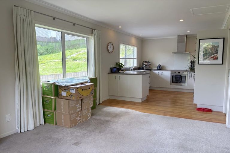Photo of property in 24a Taylor Terrace, Tawa, Wellington, 5028