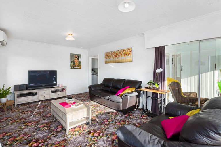 Photo of property in 267 Oxford Street, South Dunedin, Dunedin, 9012