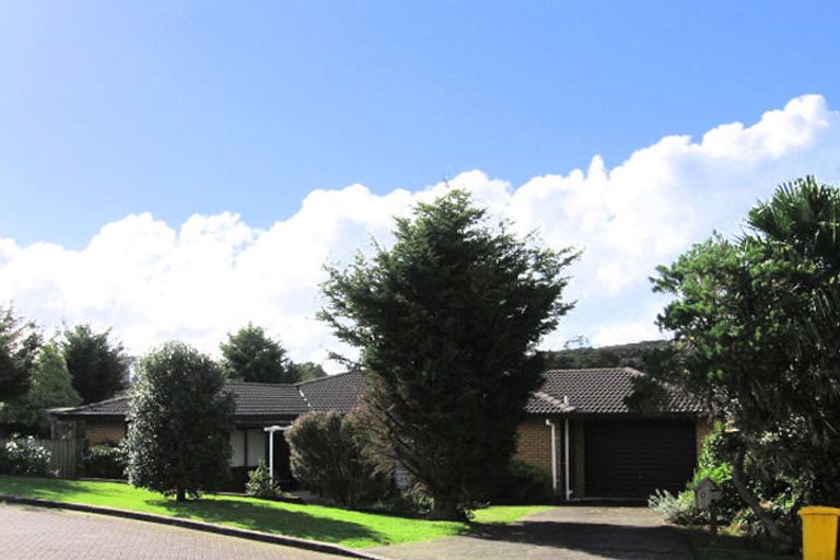 Photo of property in 1 Sorbonne Close, Albany, Auckland, 0632