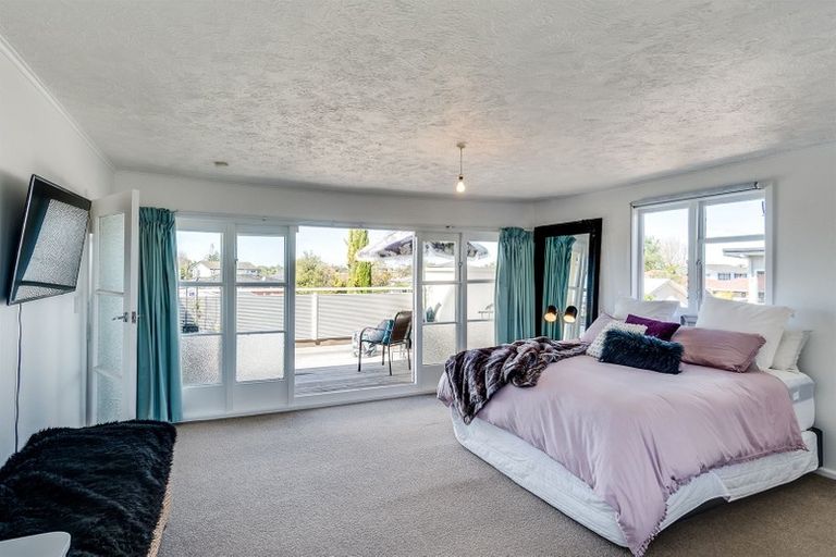 Photo of property in 41 Avondale Road, Taradale, Napier, 4112