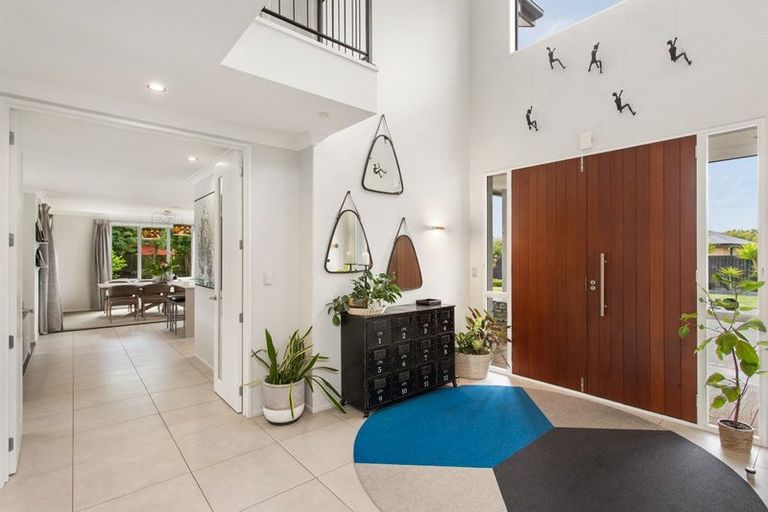 Photo of property in 16 Queenswood Gardens, Mairehau, Christchurch, 8052