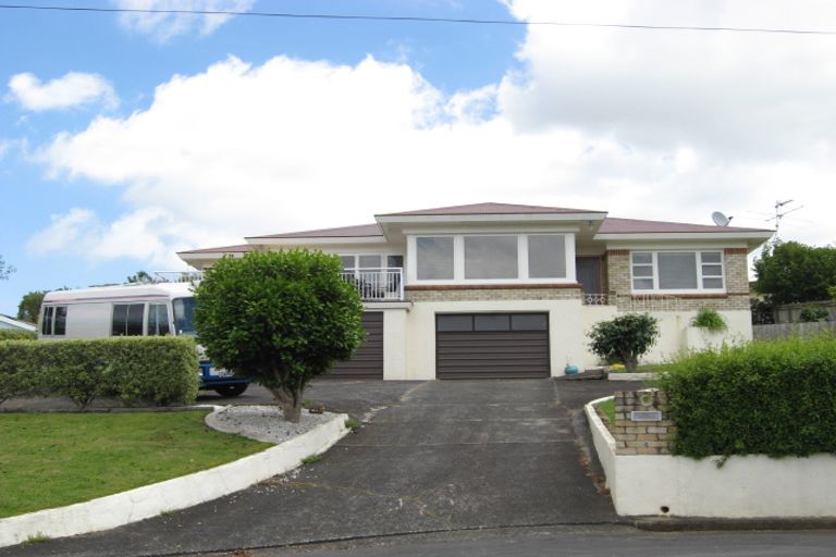 Photo of property in 4 Lynley Terrace, Pukekohe, 2120