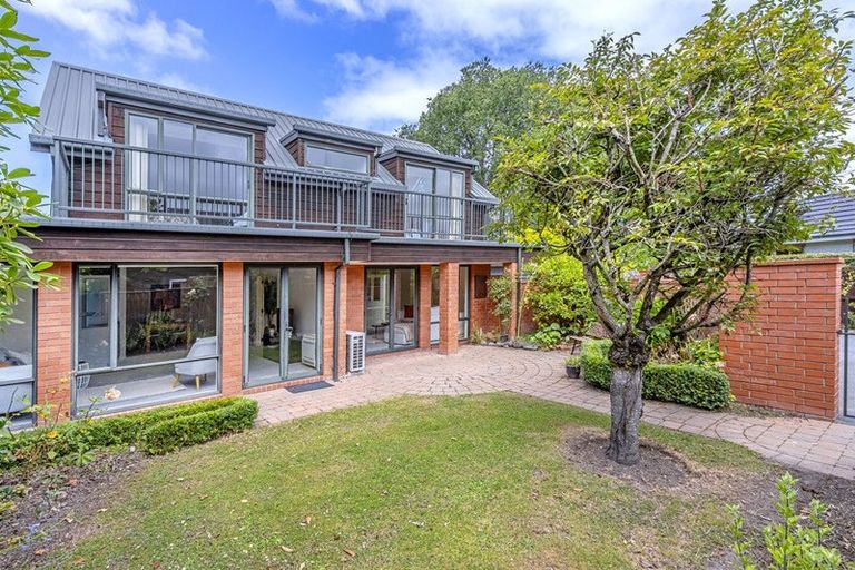 Photo of property in 16a Greers Road, Ilam, Christchurch, 8041