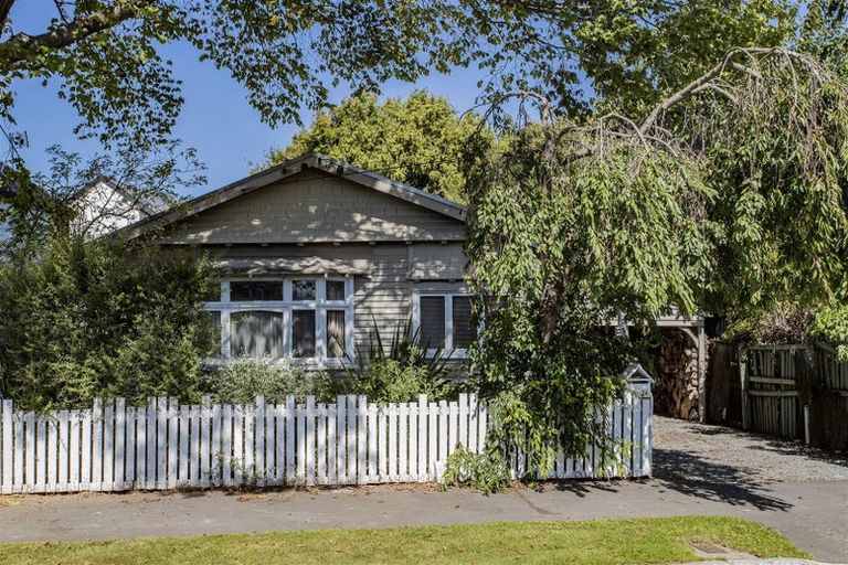 Photo of property in 24 Swanns Road, Richmond, Christchurch, 8013