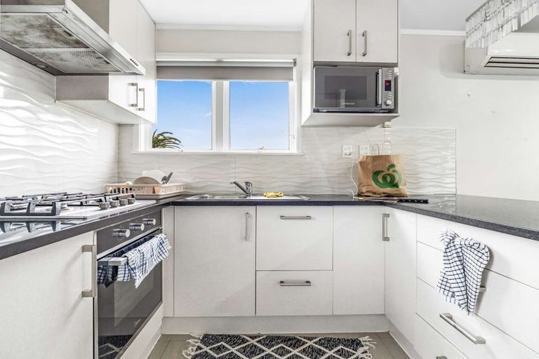 Photo of property in 1/126 Porchester Road, Papakura, 2110