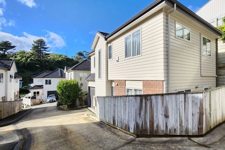 Photo of property in 6/16 Black Rock Road, Newlands, Wellington, 6037