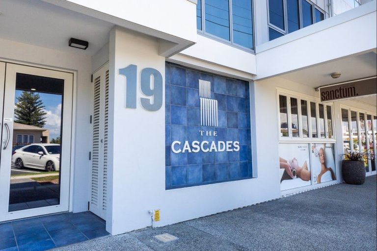 Photo of property in 2/19 Victoria Road, Mount Maunganui, 3116