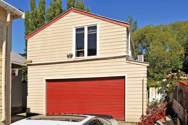 Photo of property in 8 Greenacres Street, Macandrew Bay, Dunedin, 9014