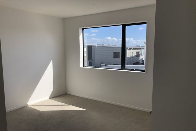 Photo of property in 162 Squadron Drive, Hobsonville, Auckland, 0616