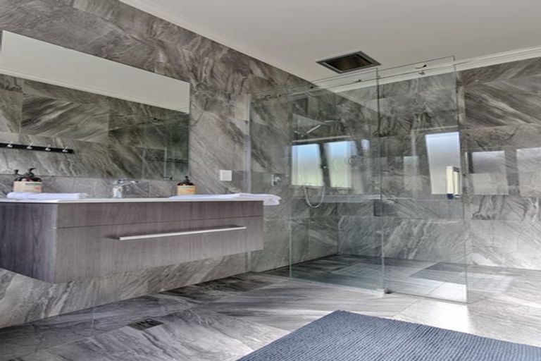 Photo of property in 71 Hokonui Drive, Gore, 9710