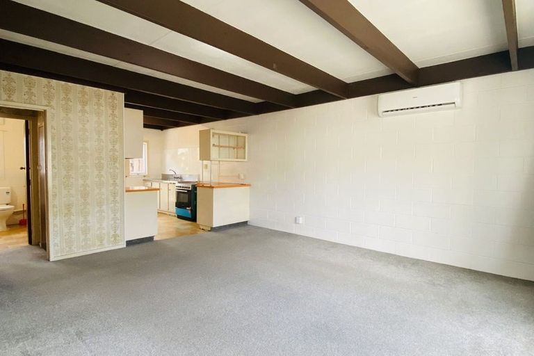 Photo of property in 1/22 Kelston Street, New Lynn, Auckland, 0600