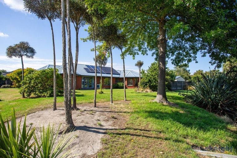 Photo of property in 27 Showgate Avenue, Sockburn, Christchurch, 8042