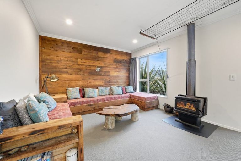 Photo of property in 92 Dunns Avenue, The Pines Beach, 7630