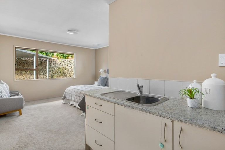 Photo of property in 21 Victory Street, Welcome Bay, Tauranga, 3112
