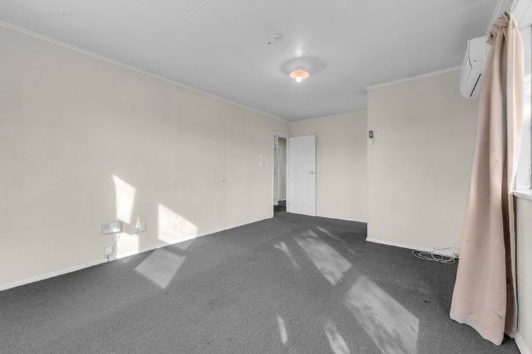 Photo of property in 76 Cambridge Terrace, Papatoetoe, Auckland, 2025