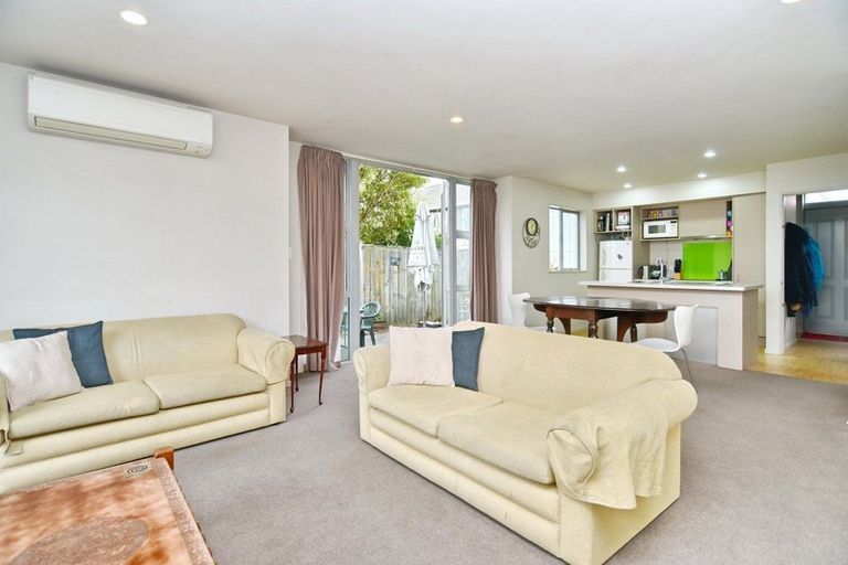 Photo of property in 76b Packe Street, Edgeware, Christchurch, 8013