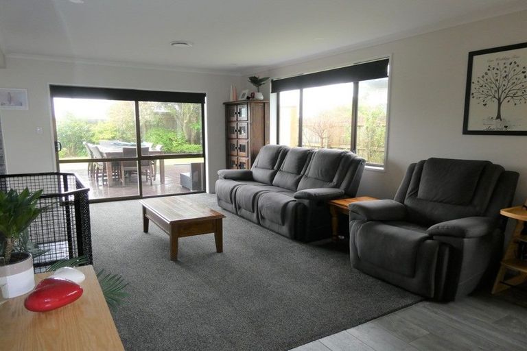 Photo of property in 14 Loris Place, Karoro, Greymouth, 7805