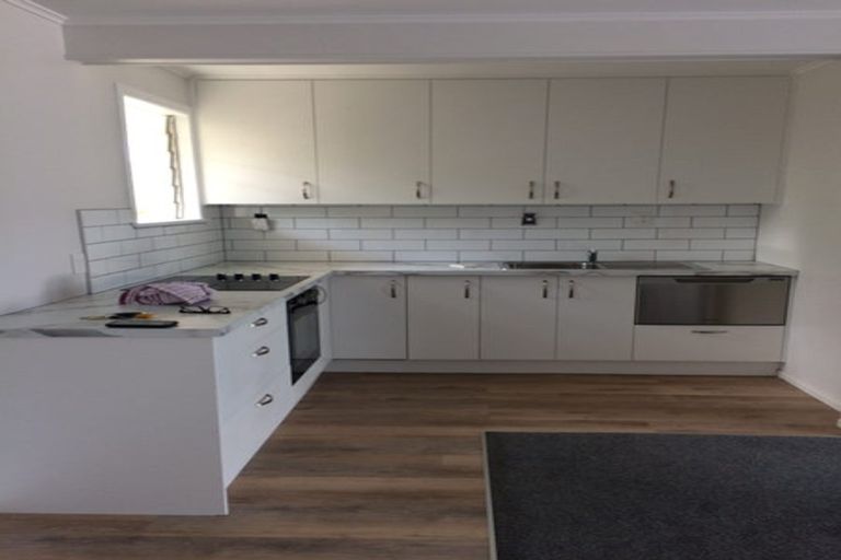 Photo of property in 10/219 Onewa Road, Birkenhead, Auckland, 0626