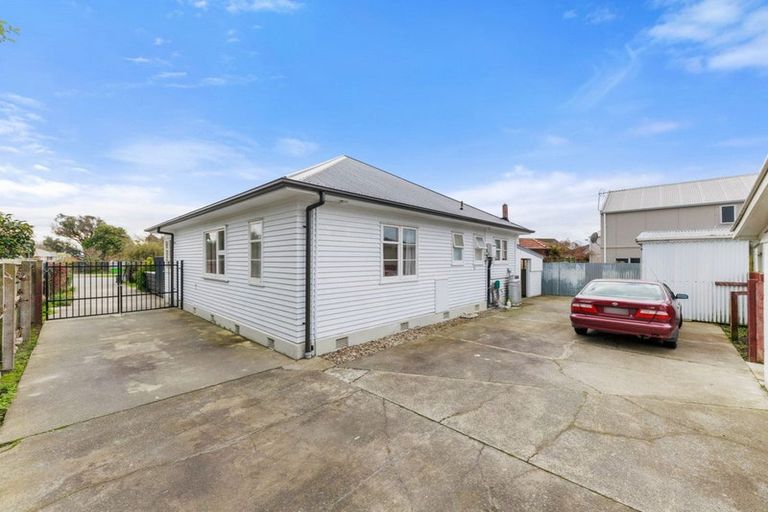 Photo of property in 113 Peverel Street, Riccarton, Christchurch, 8041