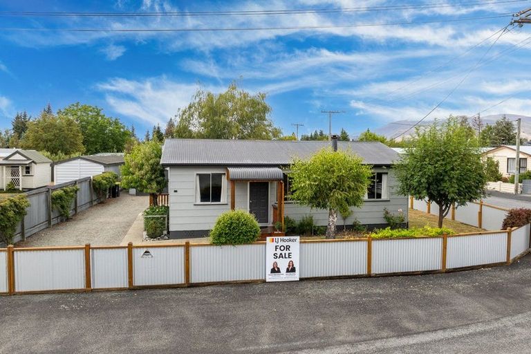 Photo of property in 15 Falstone Crescent, Twizel, 7901