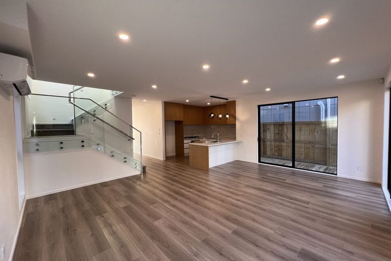 Photo of property in 7 Clara Road, Silverdale, 0932