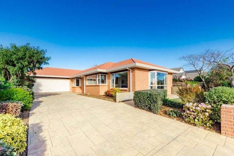 Photo of property in 24 Cedar Drive, Paraparaumu Beach, Paraparaumu, 5032