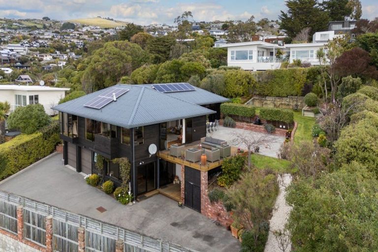 Photo of property in 100 Mount Pleasant Road, Mount Pleasant, Christchurch, 8081