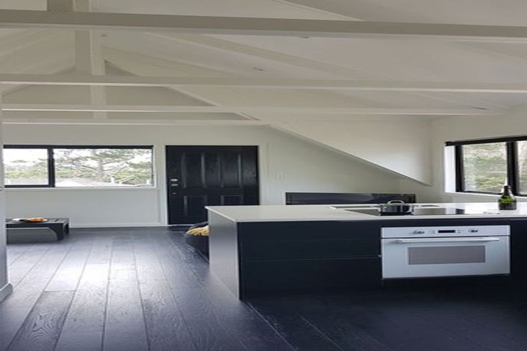 Photo of property in 92b Upper Harbour Drive, Greenhithe, Auckland, 0632