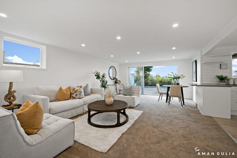 Photo of property in 42 Upper Harbour Drive, Greenhithe, Auckland, 0632