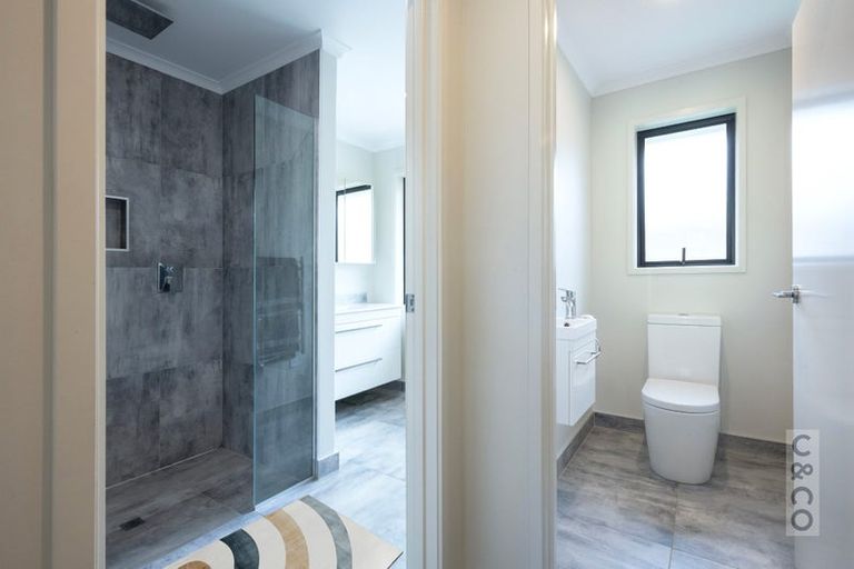 Photo of property in 28 Leebank Crescent, Riverhead, 0820