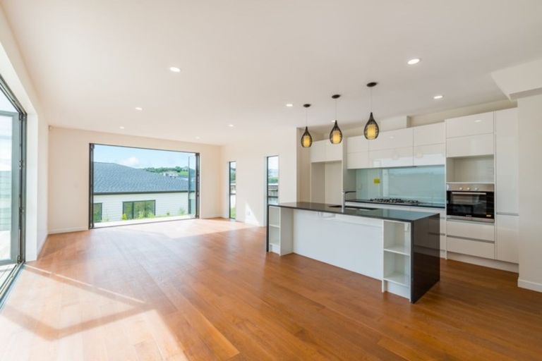 Photo of property in 13 Discovery Drive, Gulf Harbour, Whangaparaoa, 0930