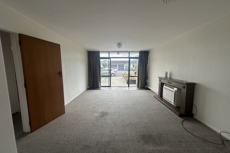 Photo of property in 2 Grant Street, Gore, 9710