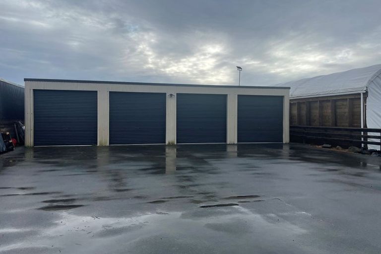 Photo of property in 588 Pound Road, Yaldhurst, Christchurch, 7676