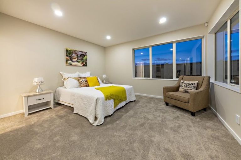 Photo of property in 11 Kapia Drive, Takanini, 2112