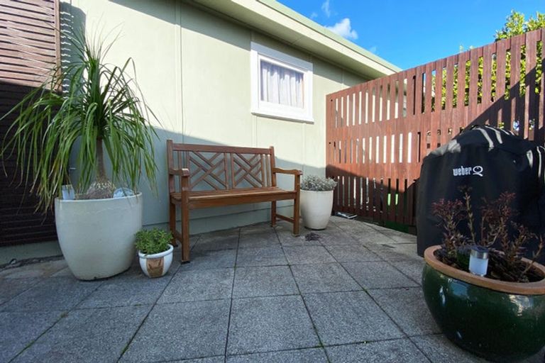 Photo of property in 2/37 Northumberland Avenue, Belmont, Auckland, 0622