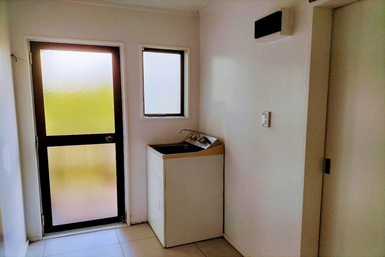 Photo of property in 60 Vintage Drive, Henderson, Auckland, 0612