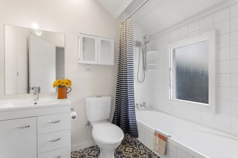 Photo of property in 1/142 Rugby Street, Merivale, Christchurch, 8014